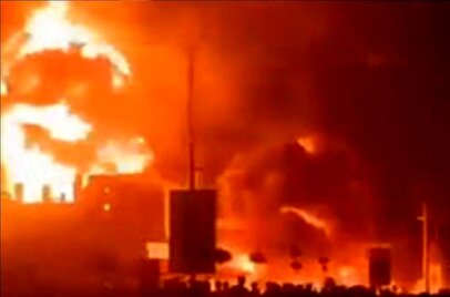 فوری/ آتش سوزی در پالایشگاه بزرگ نفتی