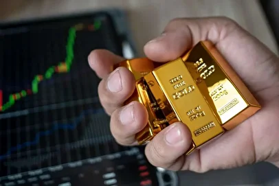 مهم‌ترین دلایل کاهش قیمت جهانی طلا / الان طلا بخریم یا خیر؟