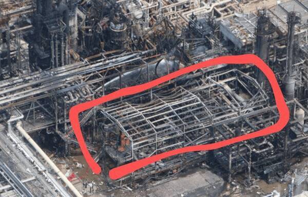 پالایشگاه بزرگ آمریکا خاکستر شد پالایشگاه بزرگ آمریکا خاکستر شد