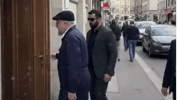 ماجرای انتشار عکس حسن روحانی در بانکی در سوئیس چیست؟