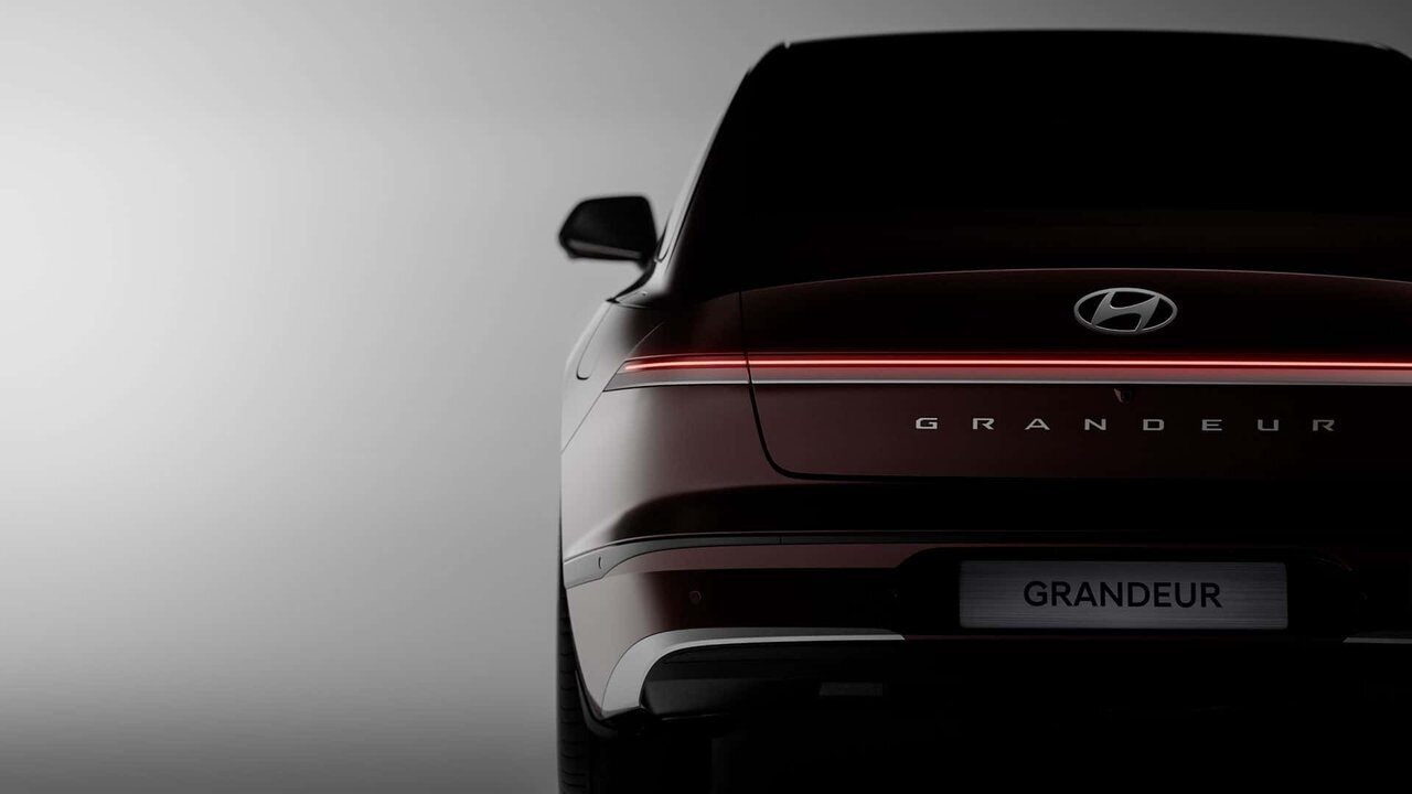 معرفی هیوندای آزرا ۲۰۲۷ / کابینی که بیشتر شبیه یک فضای دیجیتال است