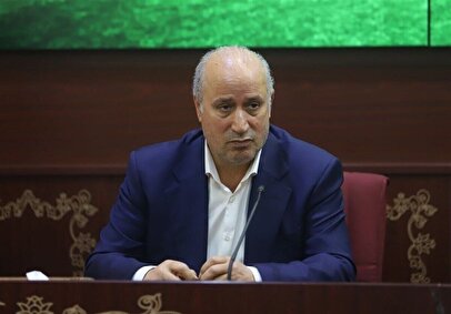 رییس فدراسیون: معین برای تیم ملی آهنگ می‌خواند! + فیلم