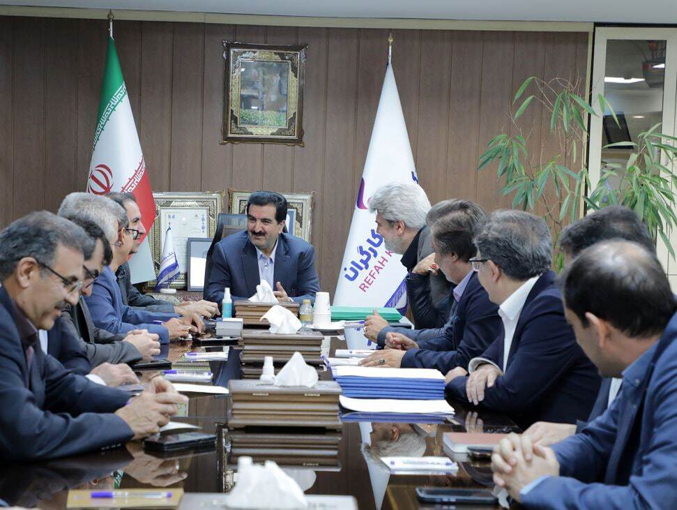 بانک رفاه کارگران و دانشگاه آزاد اسلامی تفاهم‌نامه همکاری امضا کردند