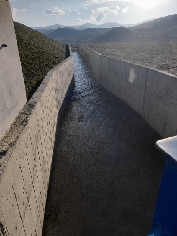 آب این سد کشور سرریز شد+ عکس