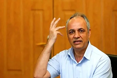 سوال عجیب احمد زیدآبادی / ایران تنگه هرمز را مسدود نگه داشته یا آمریکا؟!