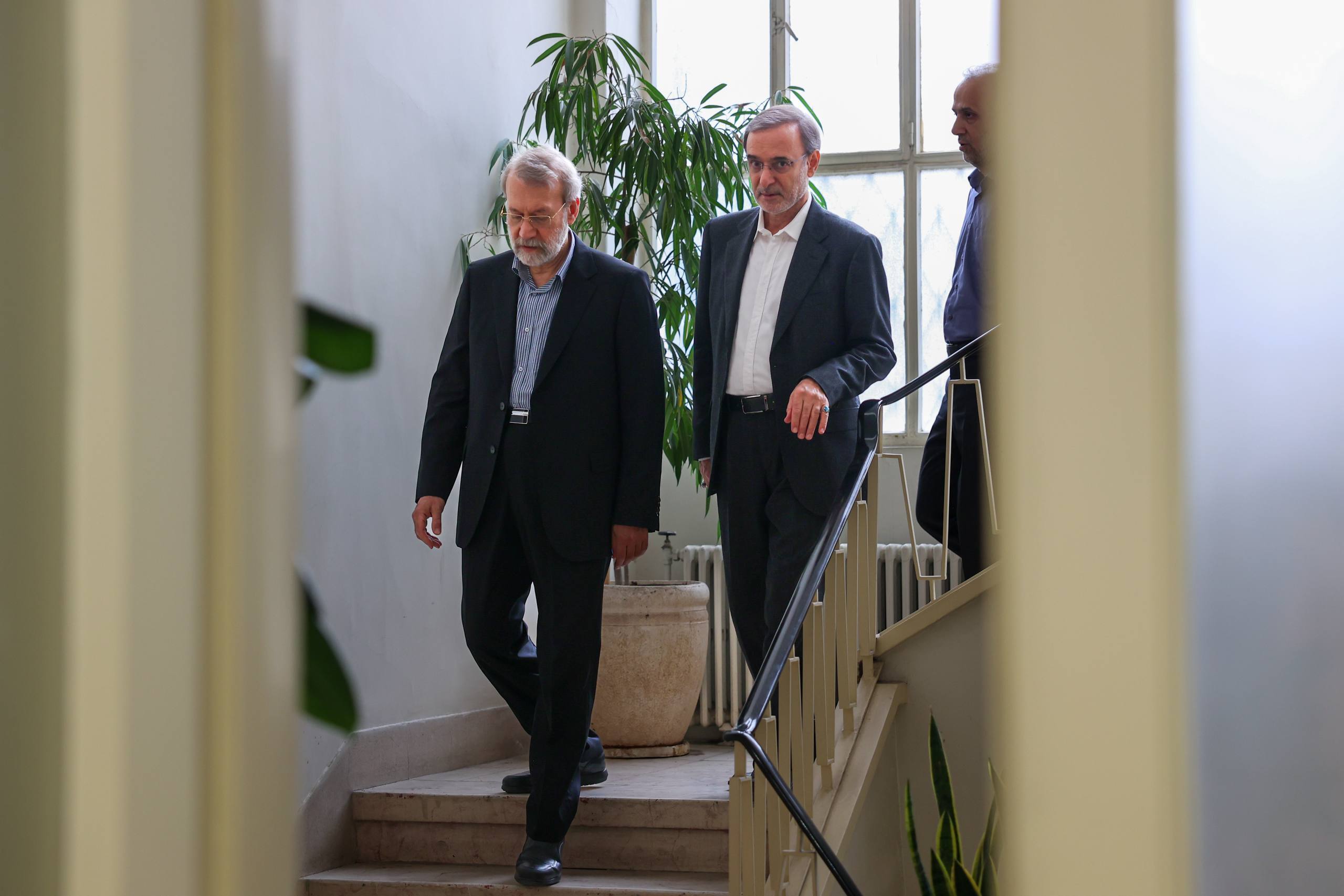 یک عضو دفتر علی لاریجانی در حمله آمریکا و اسرائیل به شهادت رسید