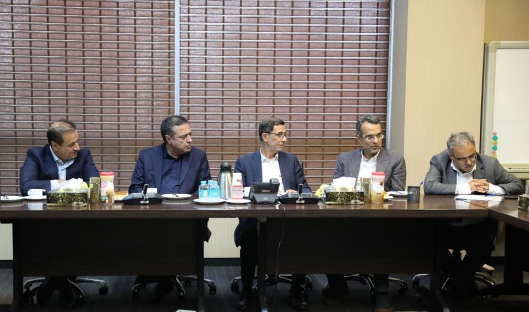 مشارکت راهبردی بانک صادرات ایران در «سازندگی نوین» و «جهاد اقتصادی»؛ تأمین مالی توسعه زیرساخت‌های انرژی با تمرکز بر نیروگاه‌های تجدیدپذیر