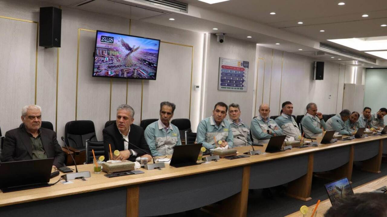 آمادگی بانک رفاه کارگران برای حمایت از صنعت فولاد کشور