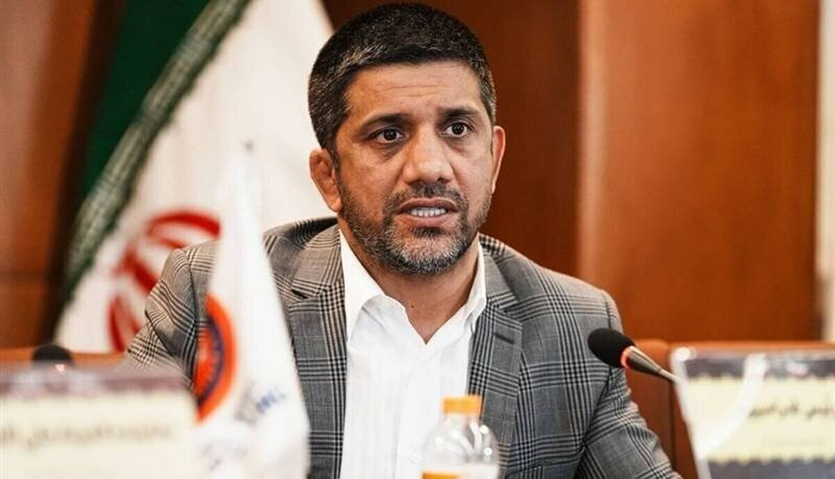 شوخی علیرضا دبیر با پوشش جدید پزشکیان+ فیلم