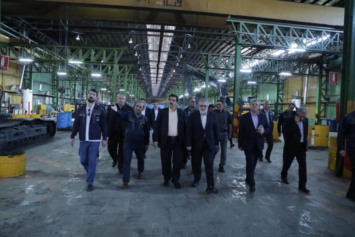 کارگران و بازنشستگان صاحبان اصلی بانک رفاه کارگران هستند کارگران و بازنشستگان صاحبان اصلی بانک رفاه کارگران هستند