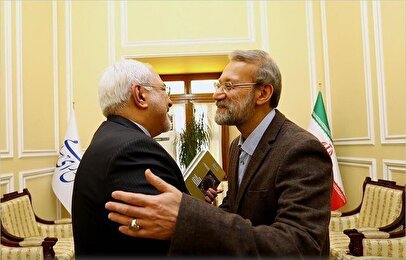 حضور ظریف و محقق داماد در منزل شهید لاریجانی + عکس