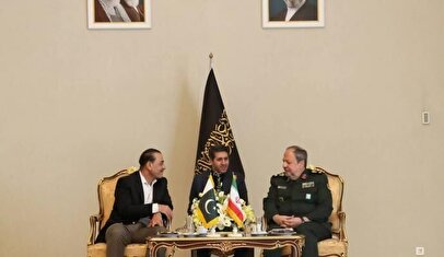 تاکید ایران و پاکستان بر گسترش همکاریهای دفاعی