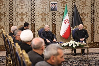 قالیباف: مقاومت را حتی پای میز مذاکره نمیفروشیم