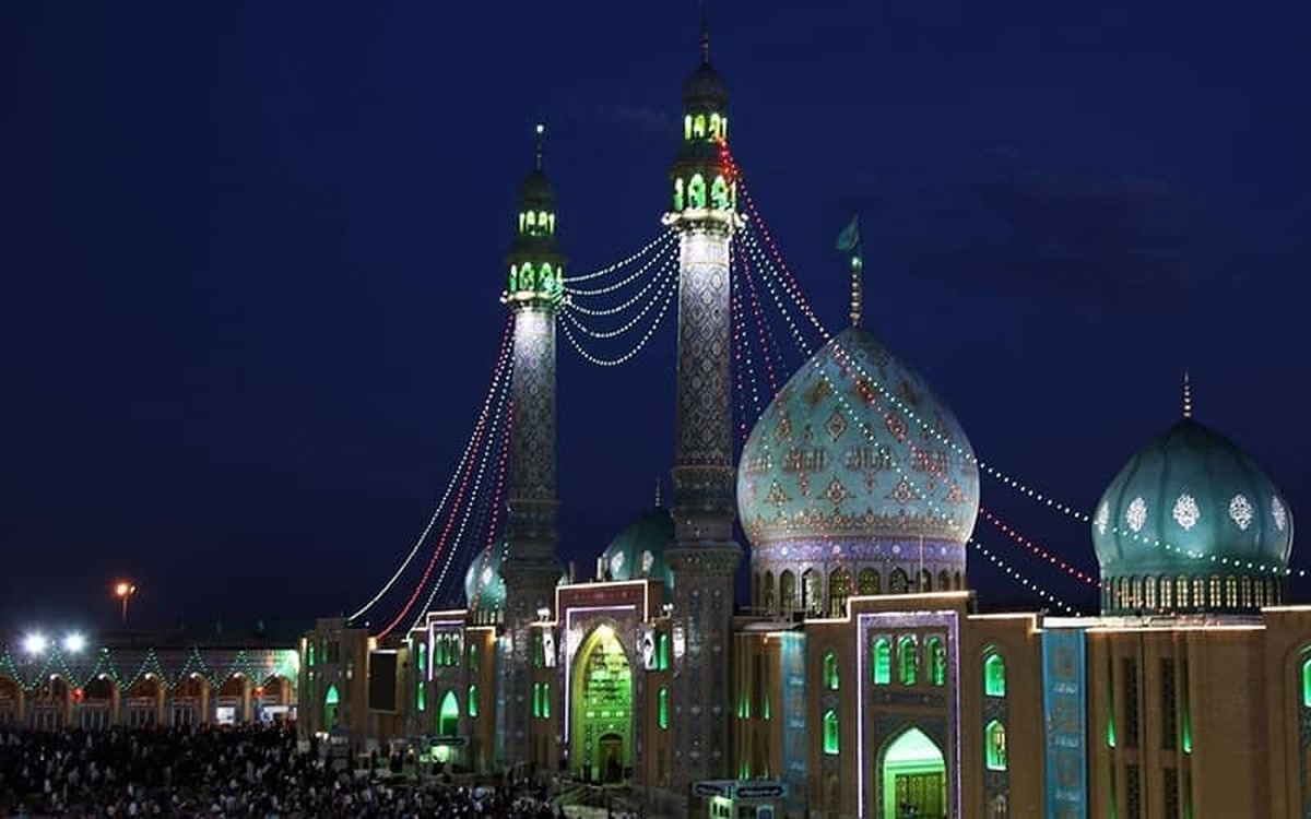 نمای هوایی از جمعیت امشب جمکران + فیلم