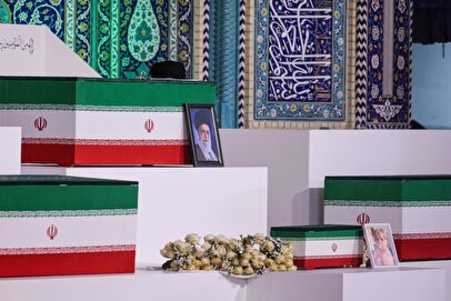 پیکر رهبر شهید وارد فرودگاه نجف شد