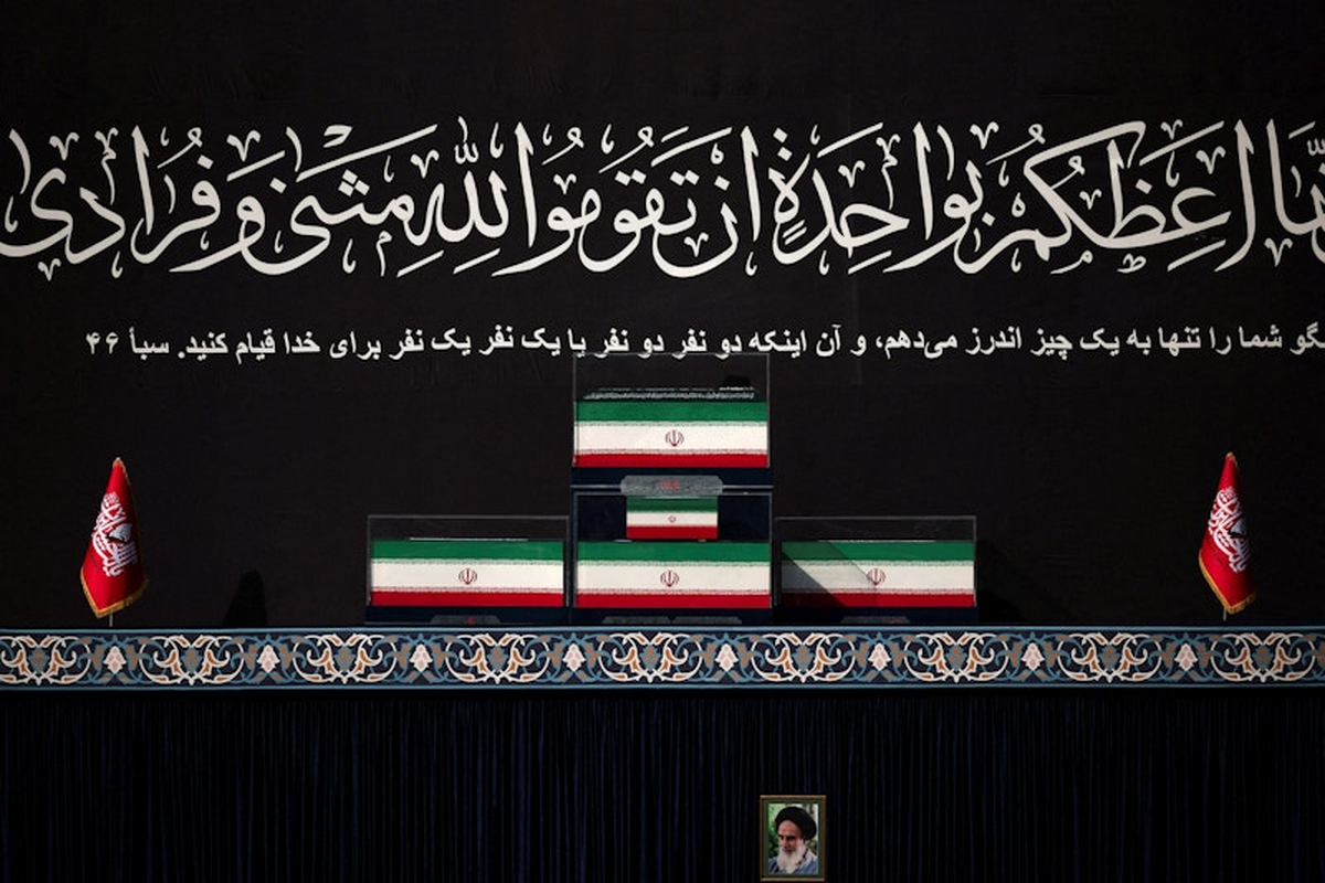 قابی از مقامات ایران در فرودگاه نجف + فیلم