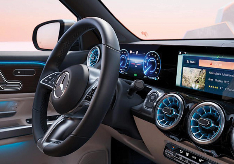 بررسی کراساوور برقی مرسدس بنز EQB (Mercedes-Benz EQB) بررسی کراساوور برقی مرسدس بنز EQB (Mercedes-Benz EQB)