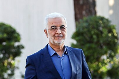 لحظه ورود وزیر کشور به اسلام آباد+ فیلم