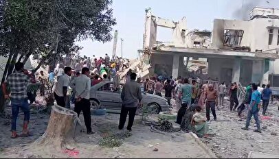 اقامه نماز بر پیکر شهدای شناسایی شده مدرسه میناب برگزار شد