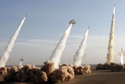 شنیده شدن صدای انفجار موشک و پهپاد در ایلات اسرائیل