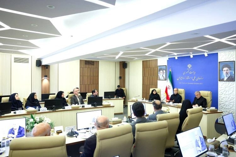 بازدید پزشکیان از پژوهشکده صنایع غذایی سازمان استاندارد+ عکس