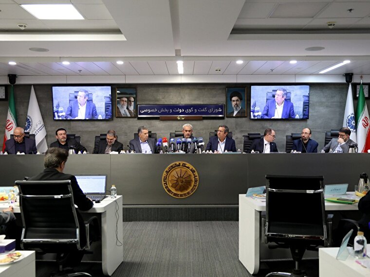 وزیر اقتصاد از بازنگری قیمت‌گذاری دارو خبر داد؛ رفع محدودیت بانکی صادرکنندگان عراق