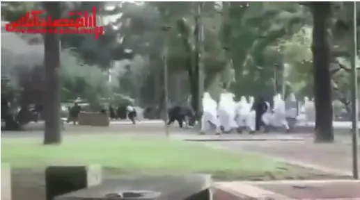 شلیک هوایى پلیس آرژانتین برای شکستن قرنطینه +فیلم