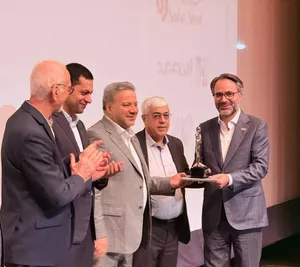 اختتامیه سمپوزیوم ۴۰۴ برگزار شد
حاتمی مدیر برجسته صنعت فولاد کشور در سال ۱۴۰۴ در بخش دولتی و عمومی  شد