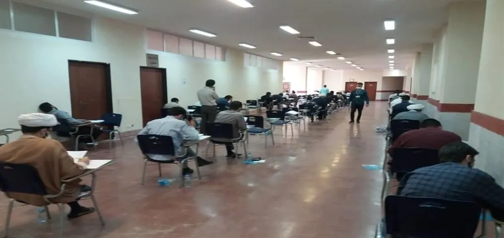 آزمون قضاوت ویژه طلاب برگزار شد