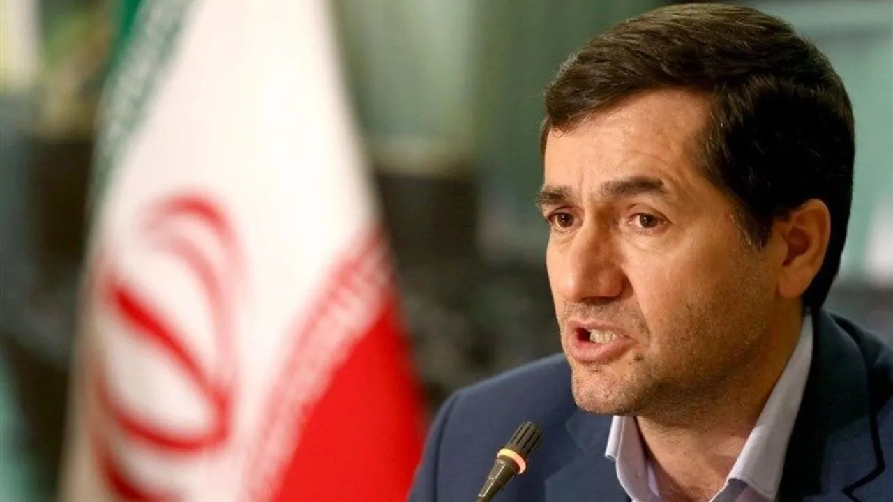 دولت برای متناسب سازی حقوق به مجلس لایحه دهد