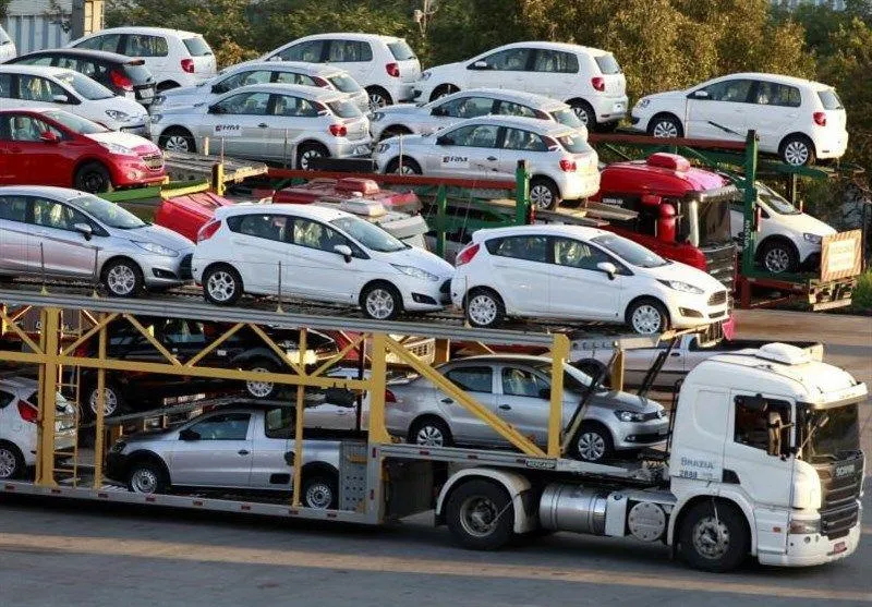 قیمت خودروهای خارجی کاهش یافت