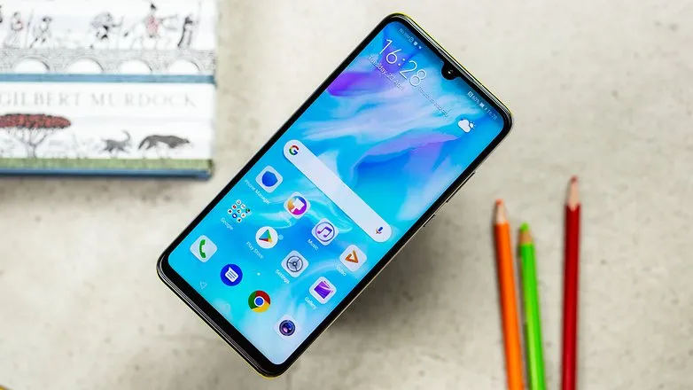 Huawei P30 lite پرچمداری در کالبد میان‌‌رده