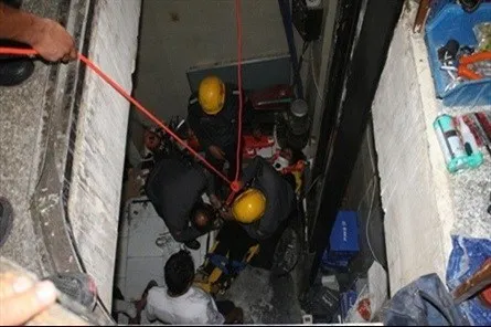 سقوط بالابر جان جوان زنجانی را گرفت