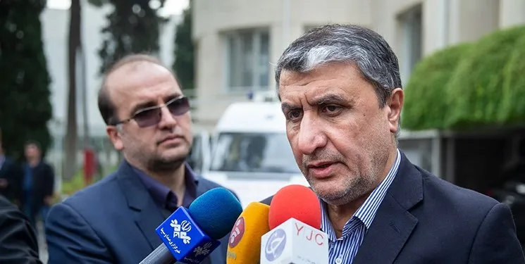 برای خرید مسکن دست نگه دارید