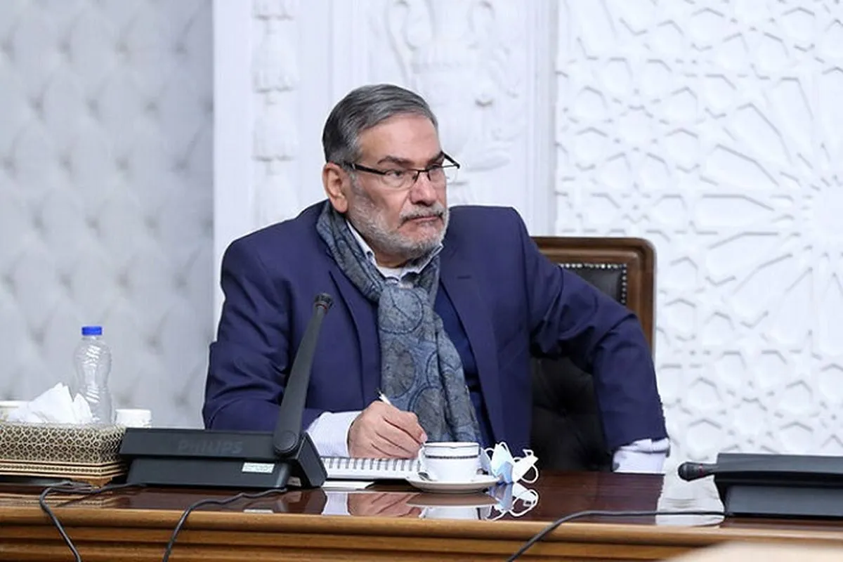 شمخانی راهی امارات شد