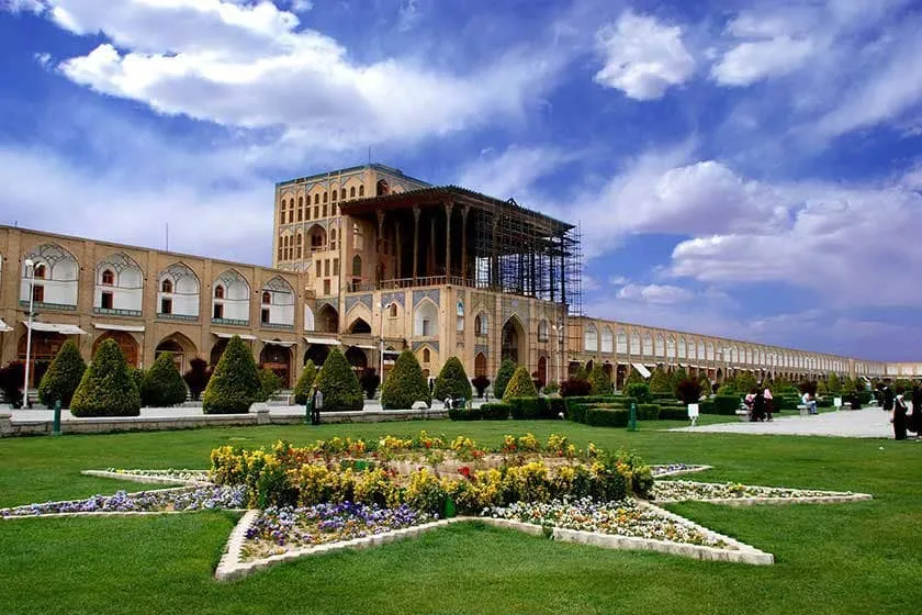 سفر به نصف جهان چقدر تمام می شود؟ ( جدول )
