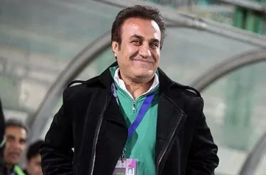 فرهاد کاظمی سرمربی تیم فوتبال ماشین‌سازی شد