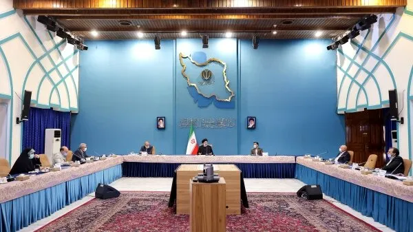 چالش‌ ها و دوگانه‌ های محیط زیستی باید برطرف شود