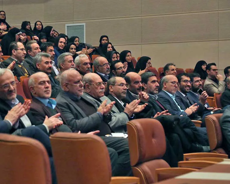 آیین معرفی و تجلیل از پژوهشگران با حمایت بانک صادرات برگزار شد
