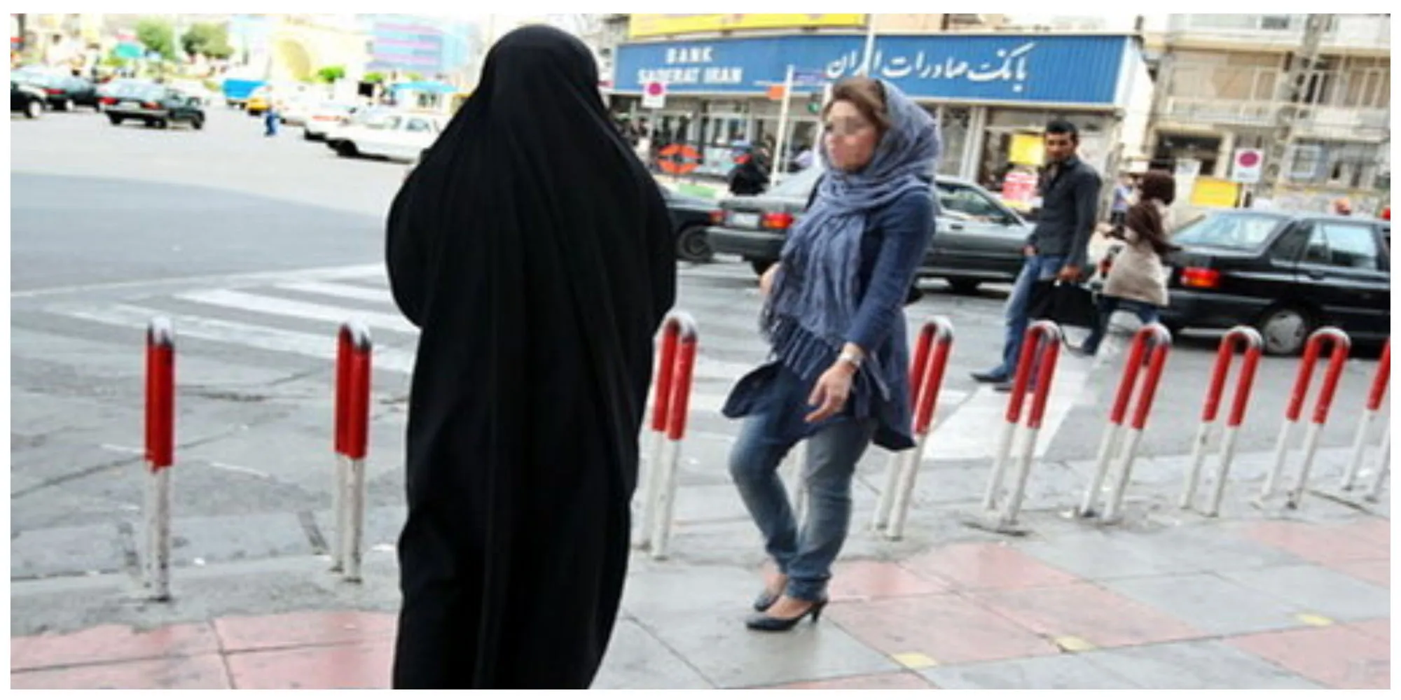 کیهان: نه تنها حجاب که حتی برای ترک نماز واجب نیز طبق فتوای فقها می‌توان مجازات تعیین کرد