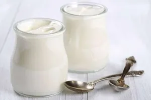 چرا متخصصان ماست یونانی را برای کاهش وزن توصیه می‌کنند؟