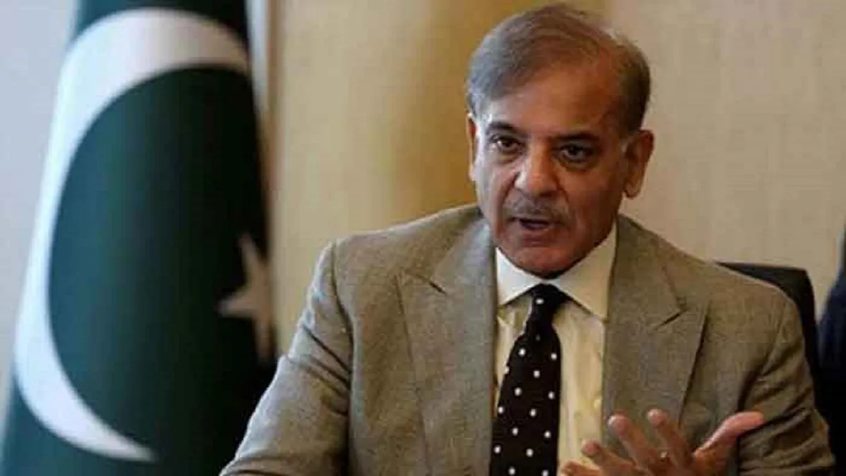 Pakistani PM Urged to Tackle Steel Smuggling From Iran, Afghanistan