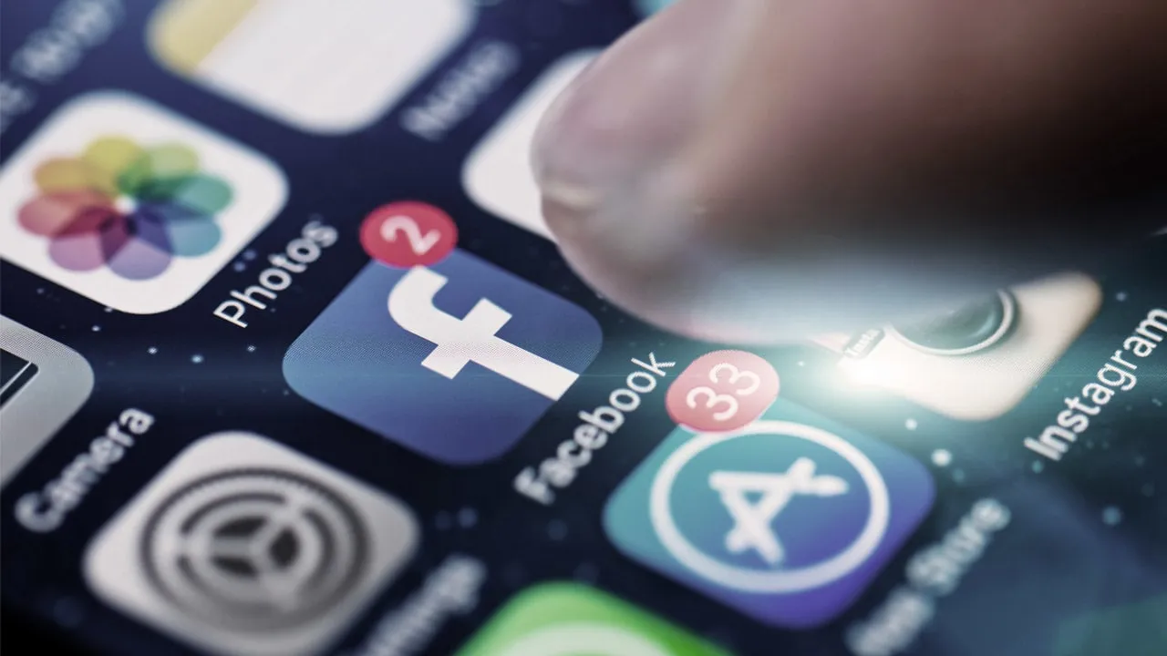 Facebook Enlists AI, Human Experts in New Push Against Terrorism