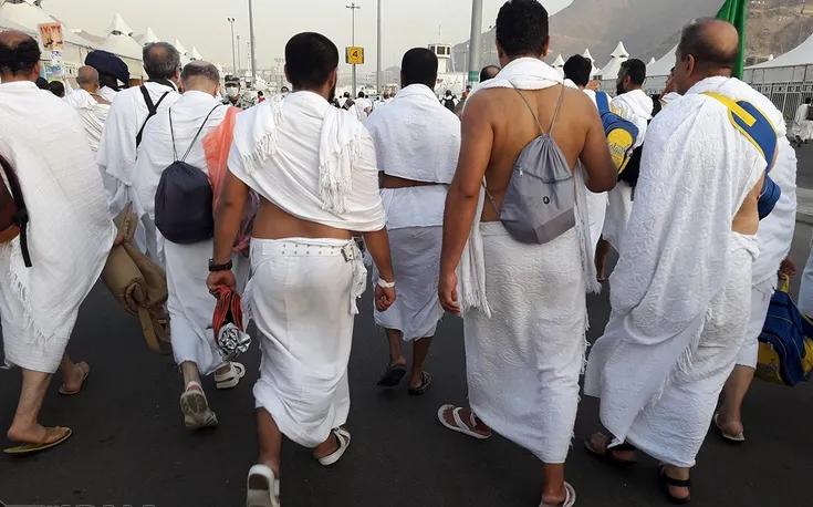 ورود حجاج به سرزمین منا +تصاویر