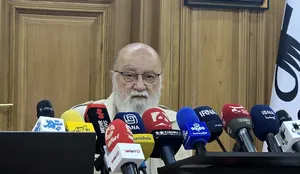 سرنوشت نامعلوم انبار نفت شهران/ آیا این بمب ساعتی جابه‌جا می‌شود؟