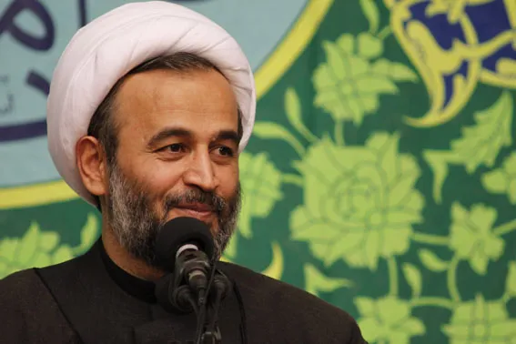 سه قوه را به اسم خدمت سه قبضه کرده ‌اند، اما باز رانت در می آید