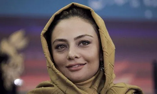 سلفی خانم بازیگر در سرمای جاده چالوس +عکس