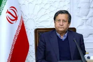 همتی: اظهارات وزیر خزانه‌داری آمریکا با مواضع قبلی درباره فروپاشی اقتصاد ایران تناقض دارد
