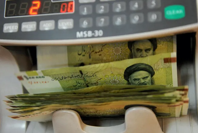 نگاهی بر پایان حکومت ۸۷ ساله 