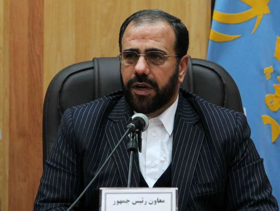 سوال از رئیس‌جمهور خلاف قانون اساسی است